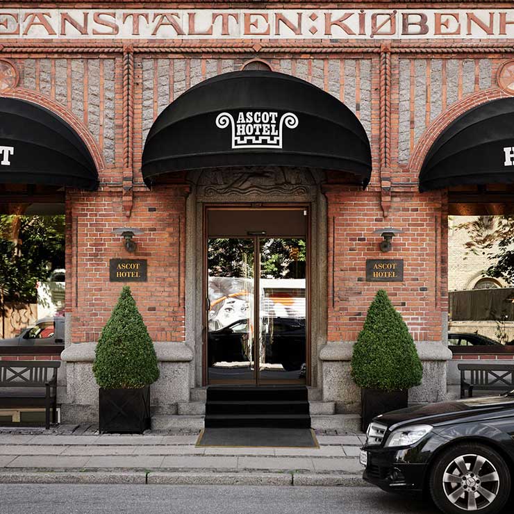 Main Entrance All hotels